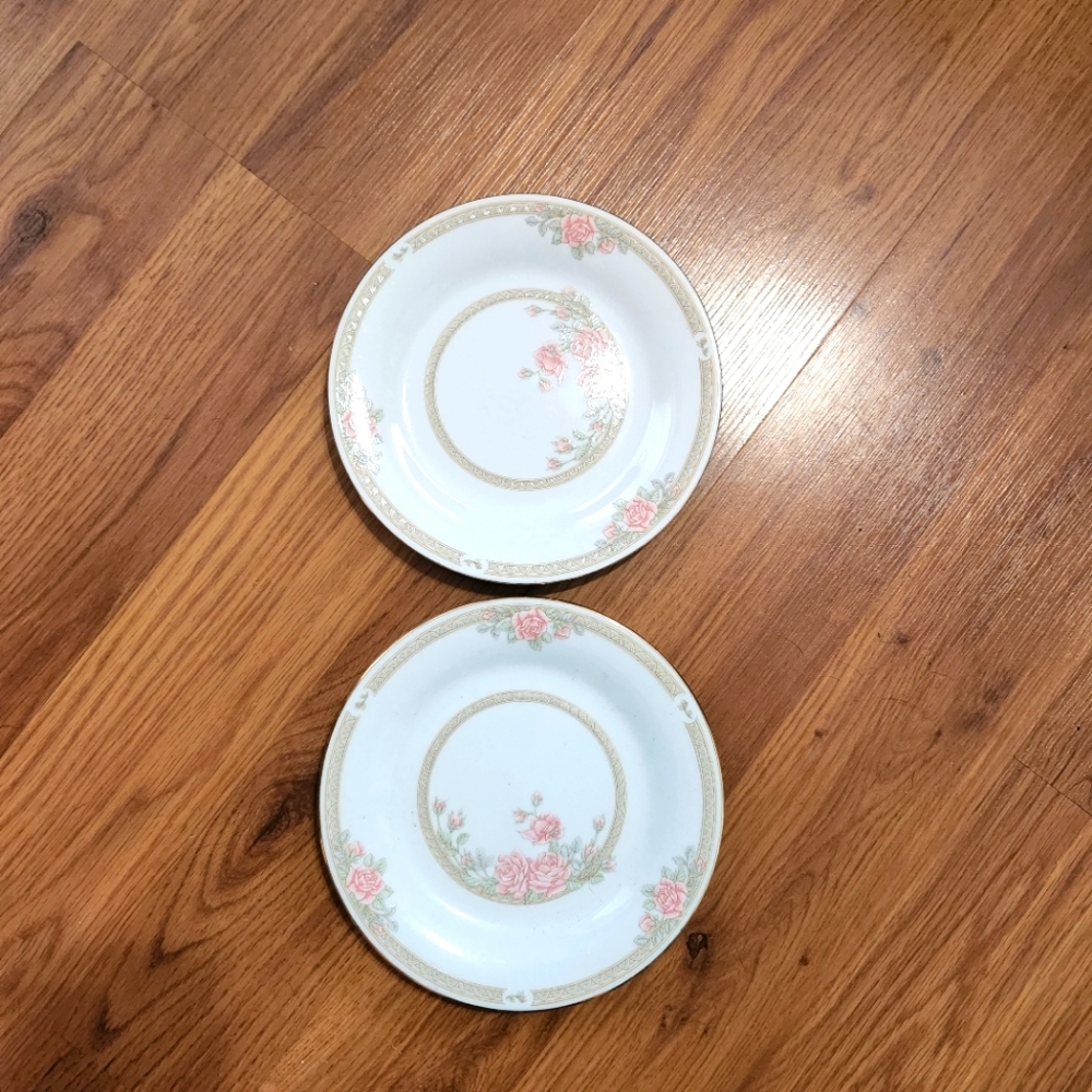 Two vintage dessert plates